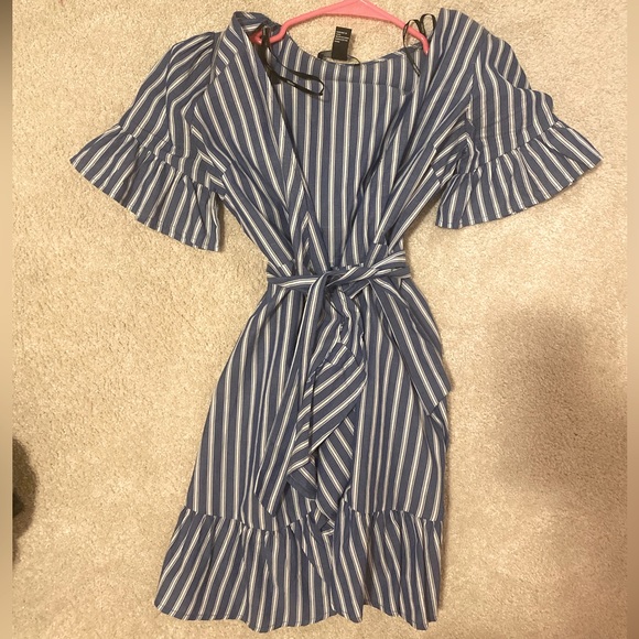 PINSTRIPE WRAP DRESS - Picture 2 of 6